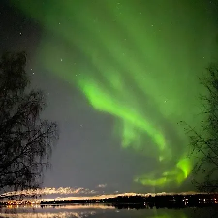 Cozy First Floor With Beautiful River Views