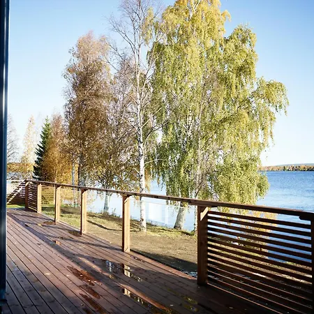 Cozy First Floor With Beautiful River Views *