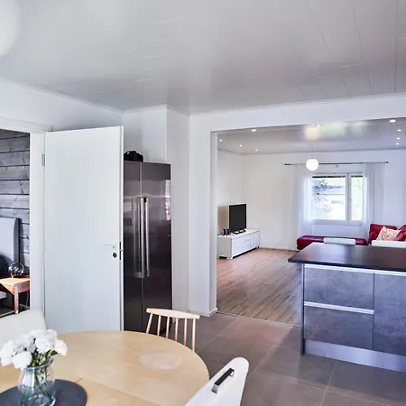 Cozy First Floor With Beautiful River Views Rovaniemi